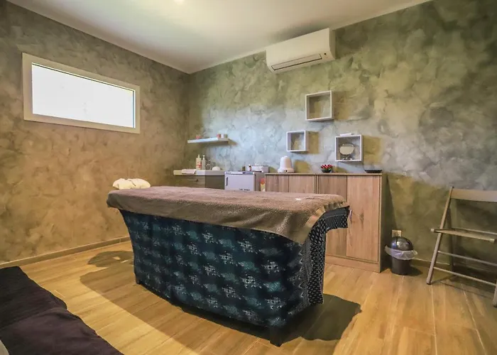 אתר קמפינג Maeva Escapades Colomba אולמטו