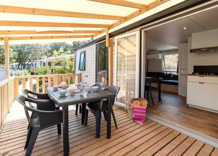 Maeva Escapades Colomba Kemp